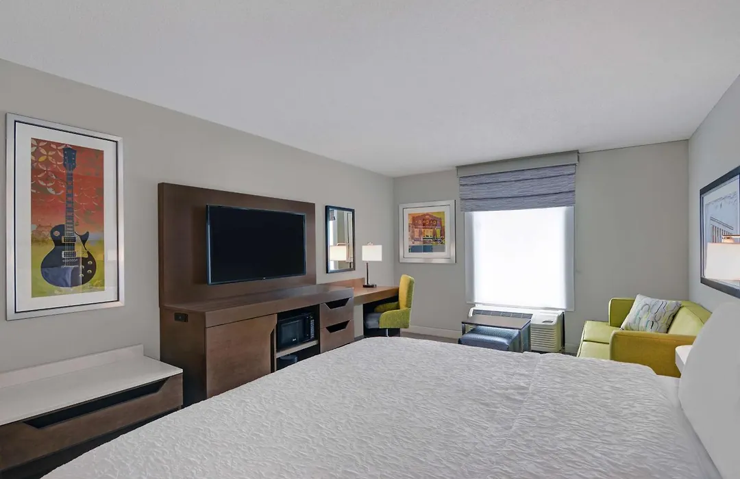 Hampton Inn Gallatin-1