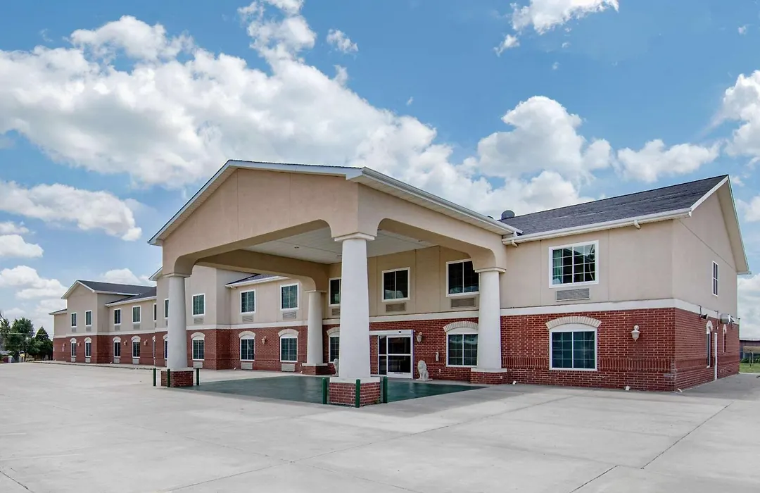 Quality Inn & Suites Clayton, Nm-1