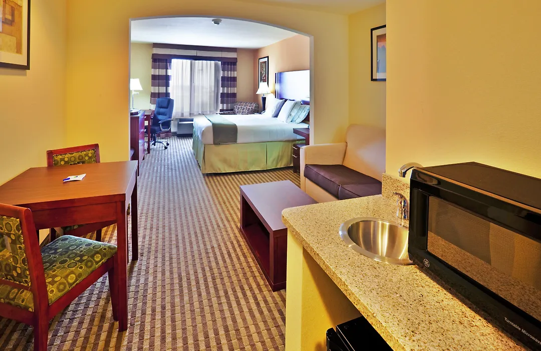 Holiday Inn Express & Suites Perry By Ihg-1