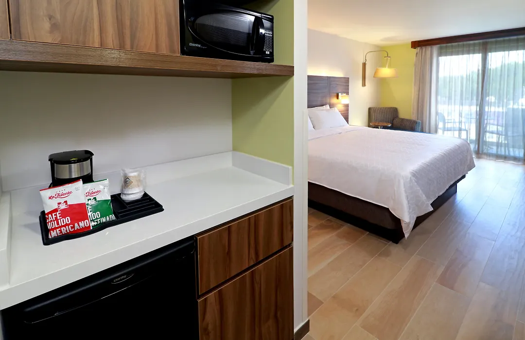 Holiday Inn Express & Suites - Playa Del Carmen By Ihg-1