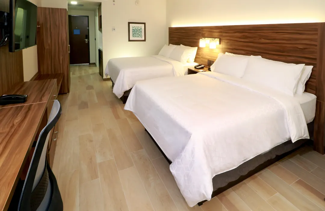 Holiday Inn Express & Suites - Playa Del Carmen By Ihg-1