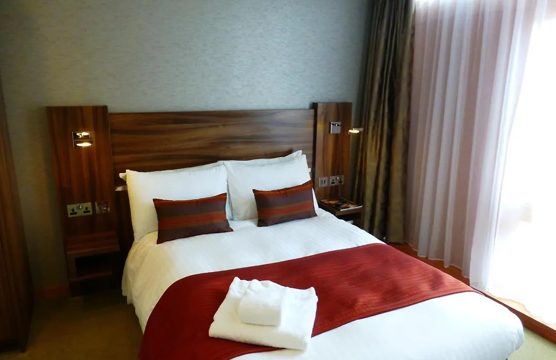 College Court Hotel-1