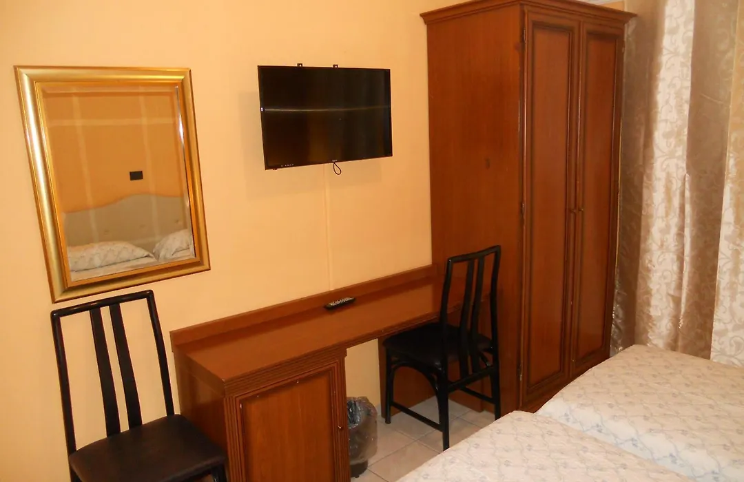 Hotel Salus-1