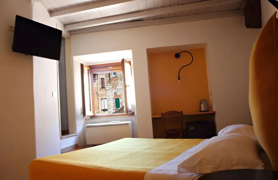 Primavera Mini Hotel-1