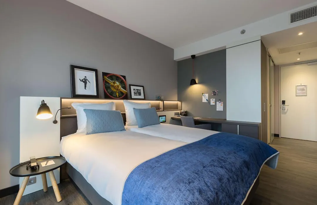 Postillion Hotel Amsterdam-1