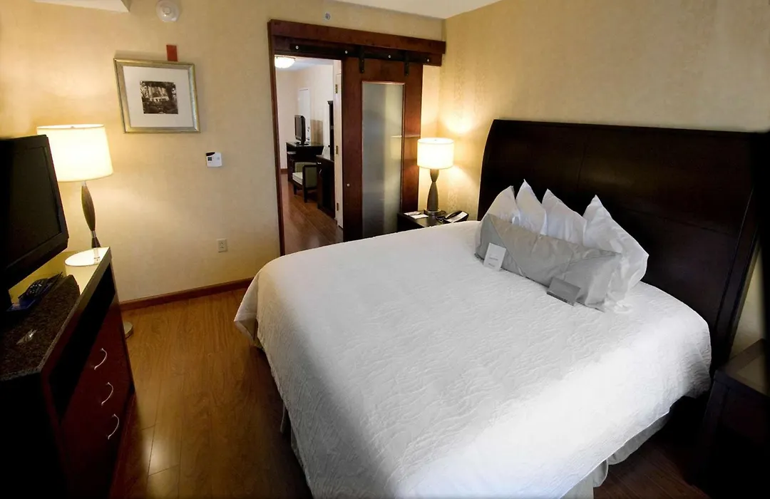Hilton Garden Inn Aberdeen-1