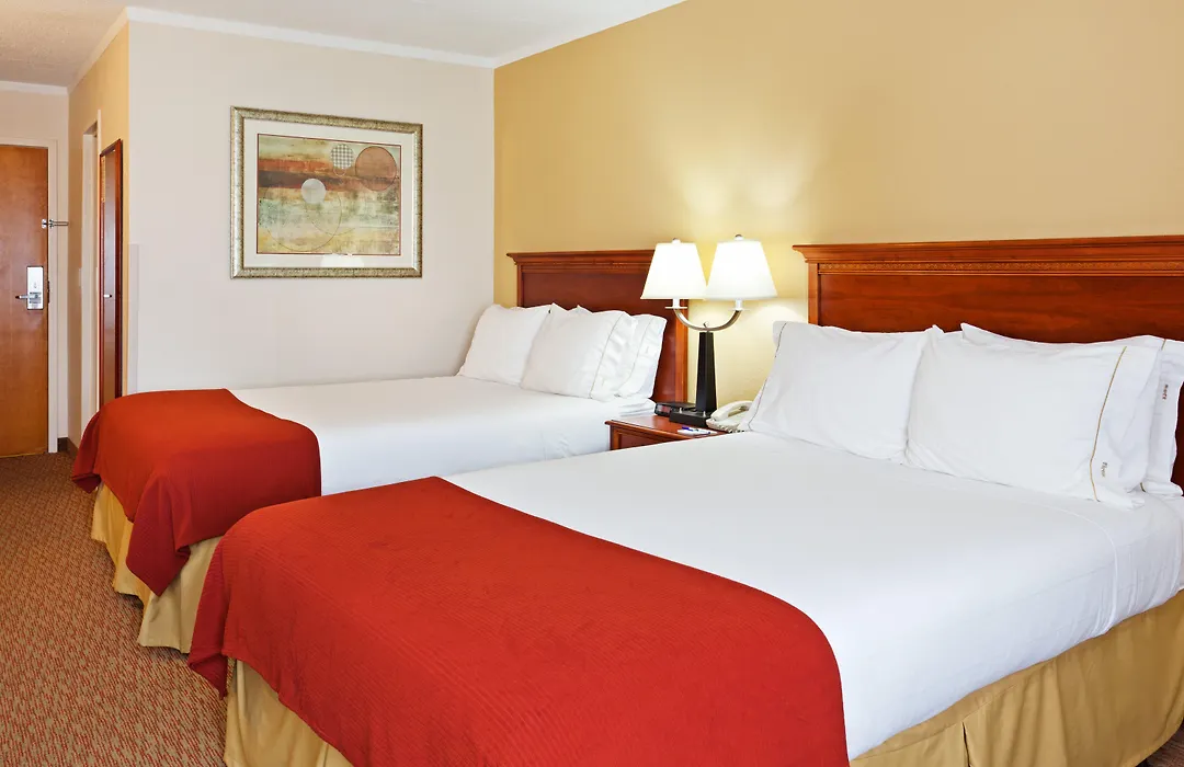 Holiday Inn Express & Suites Greensboro - I-40 Atwendover By Ihg-1
