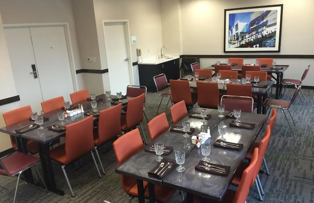 Holiday Inn Greensboro Coliseum By Ihg-1