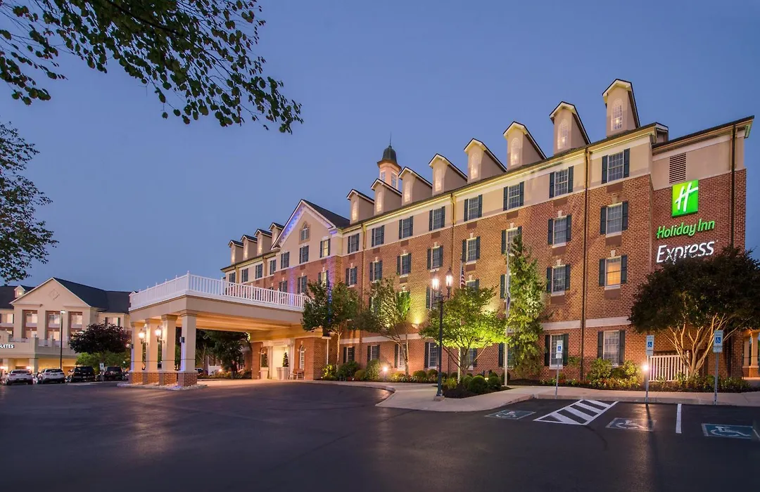 Holiday Inn Express State College At Williamsburg Square By Ihg-1