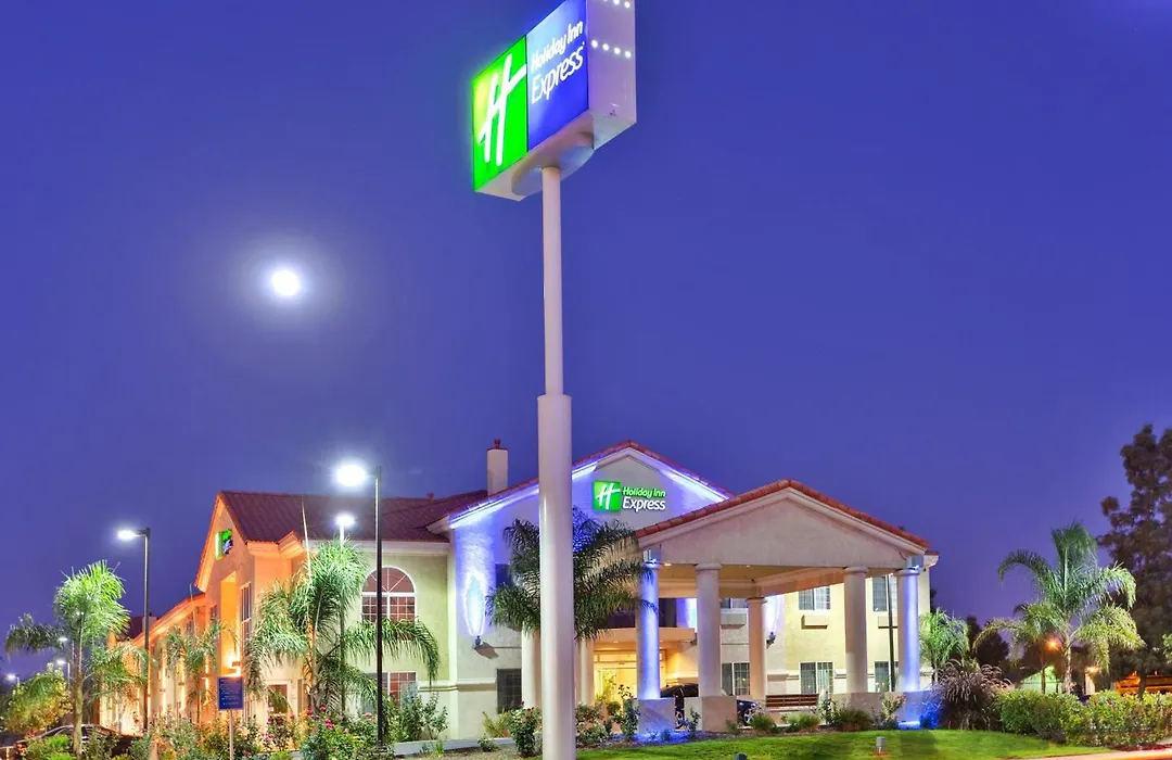 Holiday Inn Express Delano Highway 99 By Ihg-1