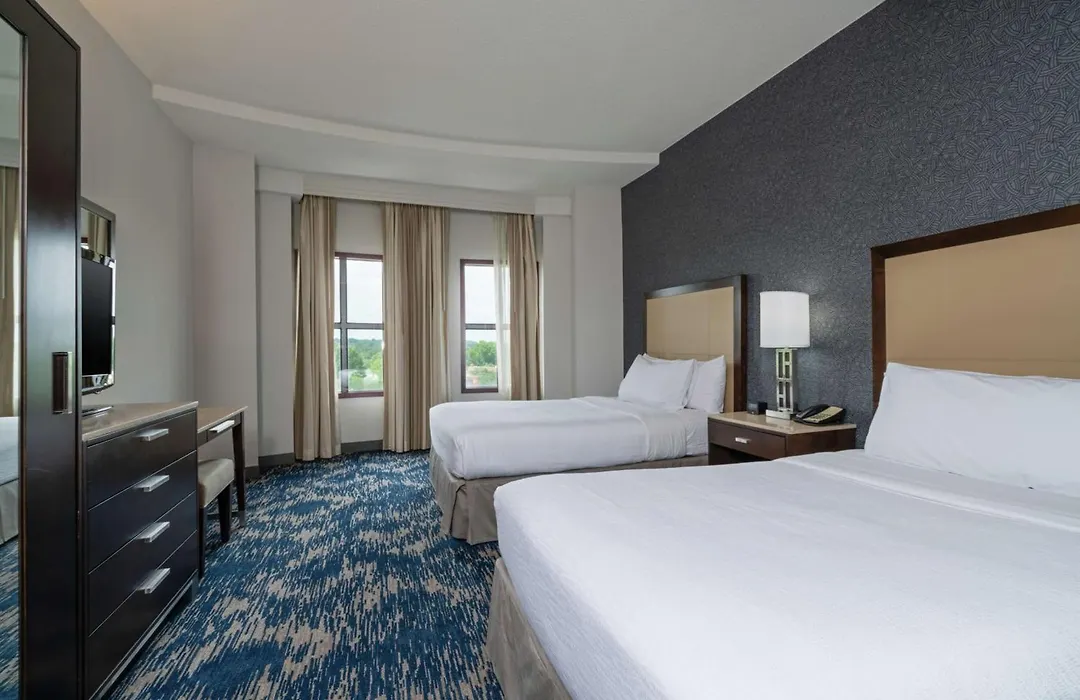 Embassy Suites By Hilton Alexandria Old Town-1