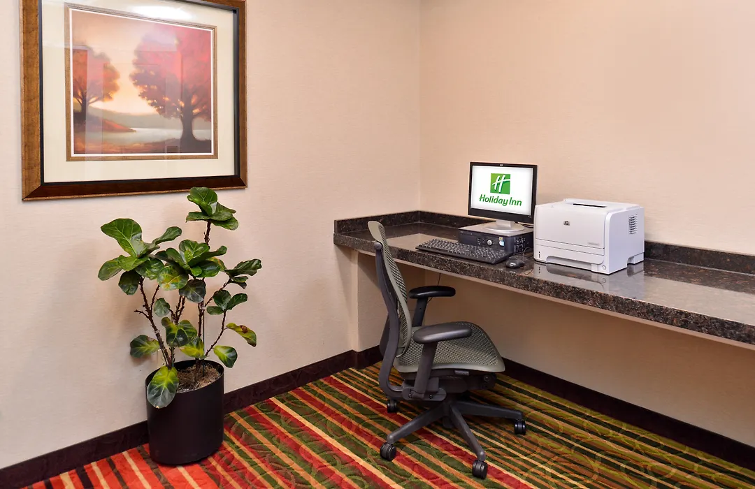Holiday Inn & Suites Overland Park-Conv Ctr By Ihg-1