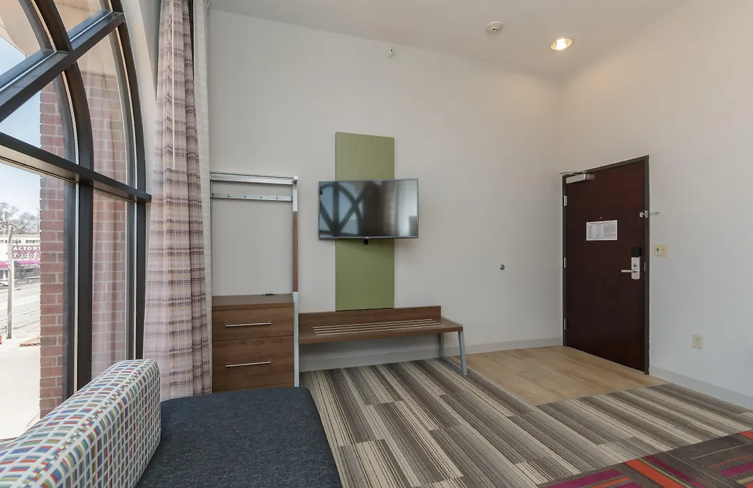 Holiday Inn Express & Suites - South Bend - Notre Dame Univ.-1