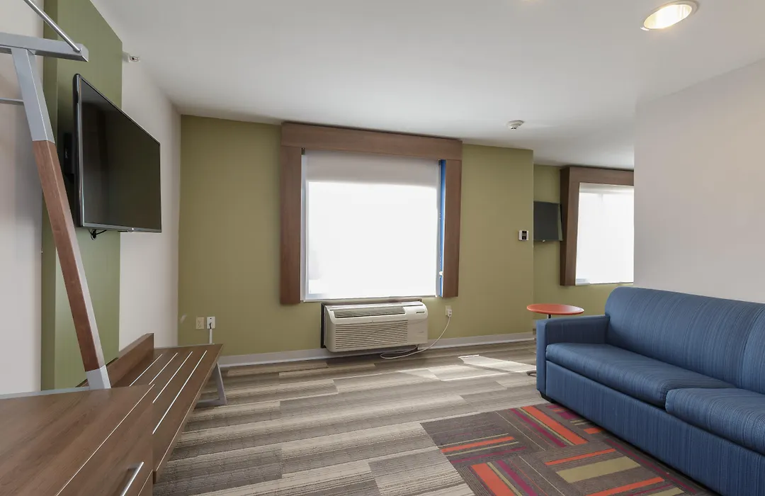 Holiday Inn Express & Suites - South Bend - Notre Dame Univ.-1