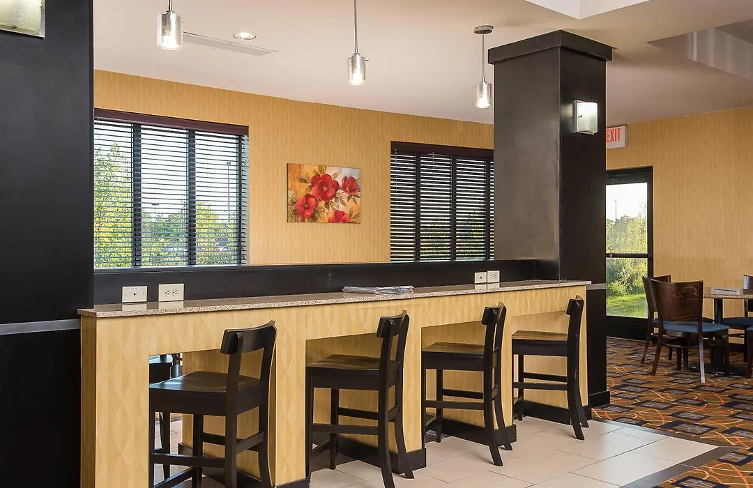 Holiday Inn Express And Suites Lafayette East By Ihg-1