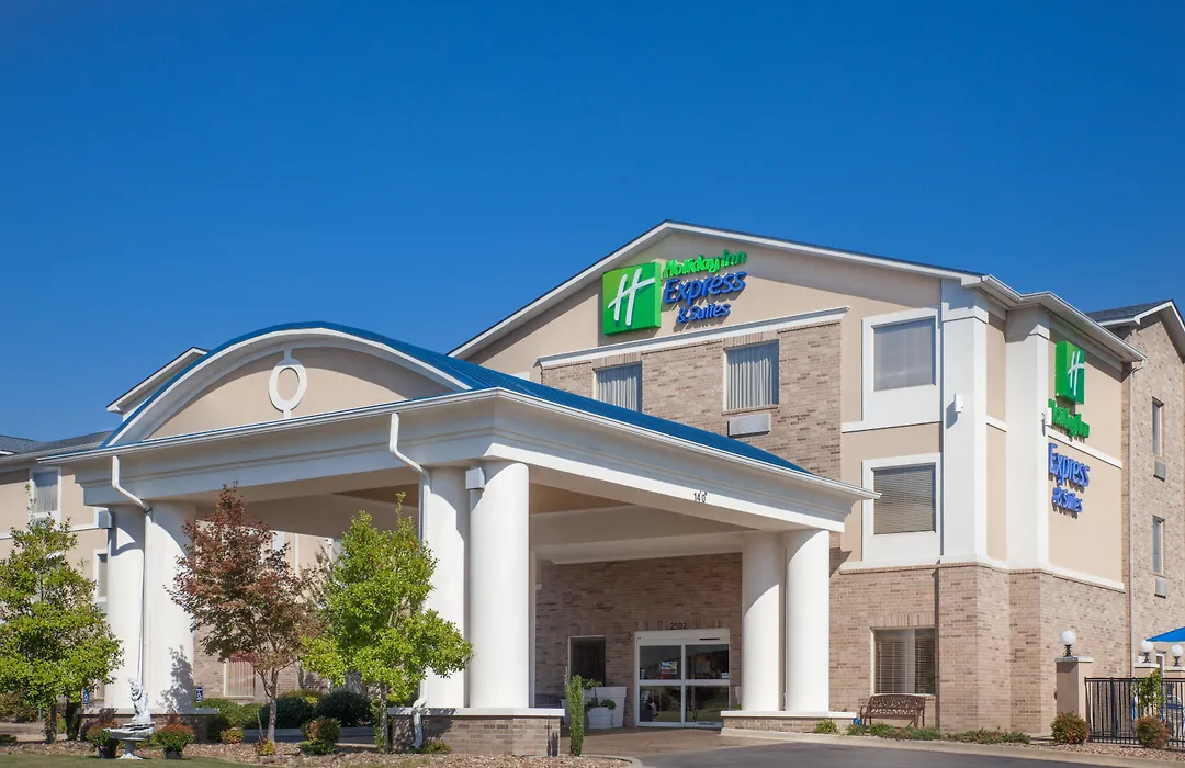Holiday Inn Express Hotel & Suites Clarksville-1