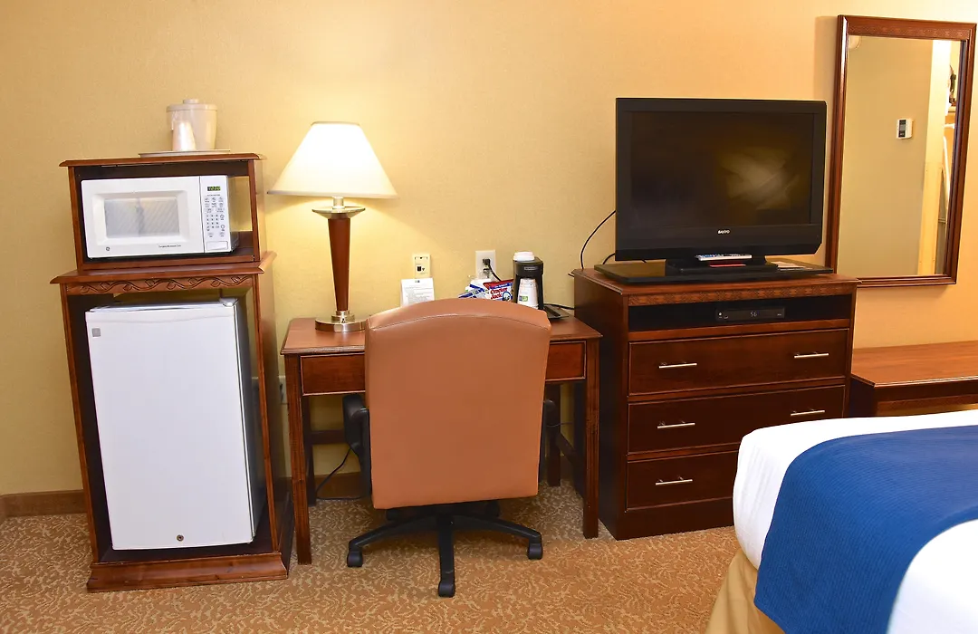 Holiday Inn Express Hotel & Suites Fenton/I-44 By Ihg-1