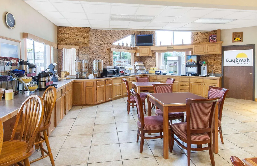 Days Inn By Wyndham Sault Ste Marie Mi-1