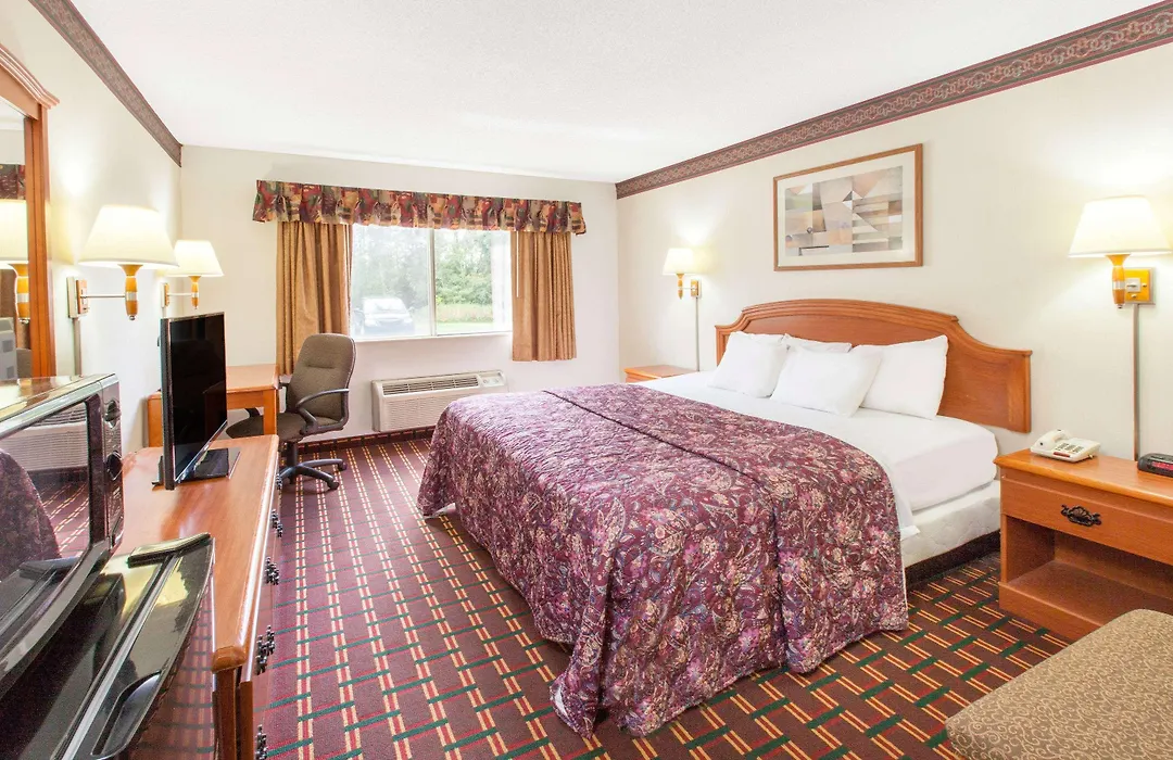 Days Inn By Wyndham Sault Ste Marie Mi-1