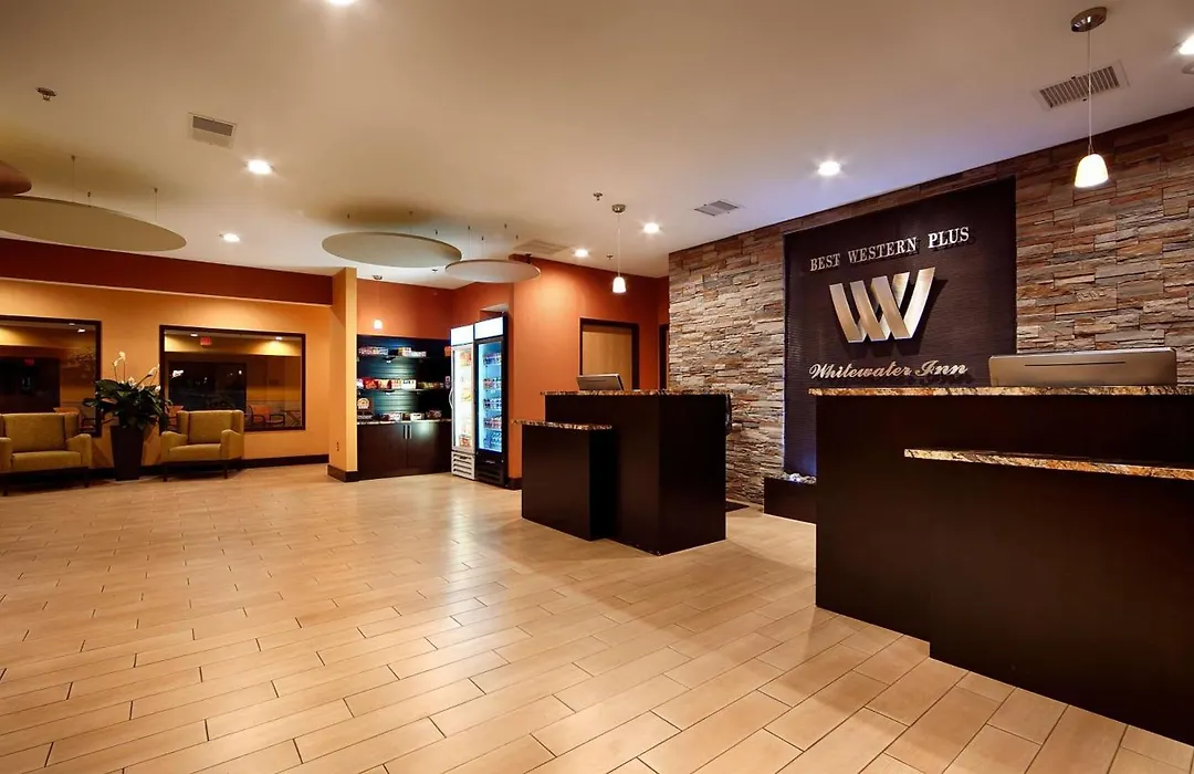Best Western Plus Whitewater Inn-1