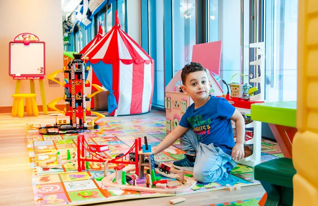 Holiday Inn & Suites - Dubai Festival City By Ihg-1