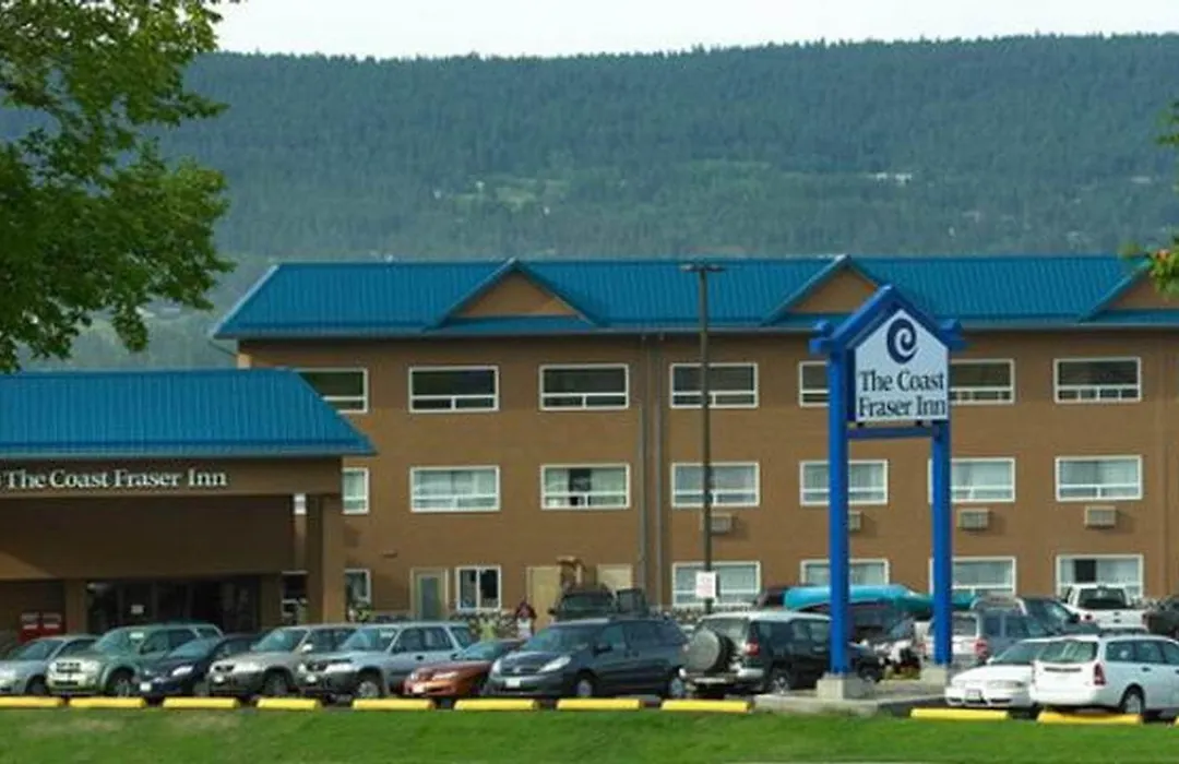 Coast Fraser Inn-1