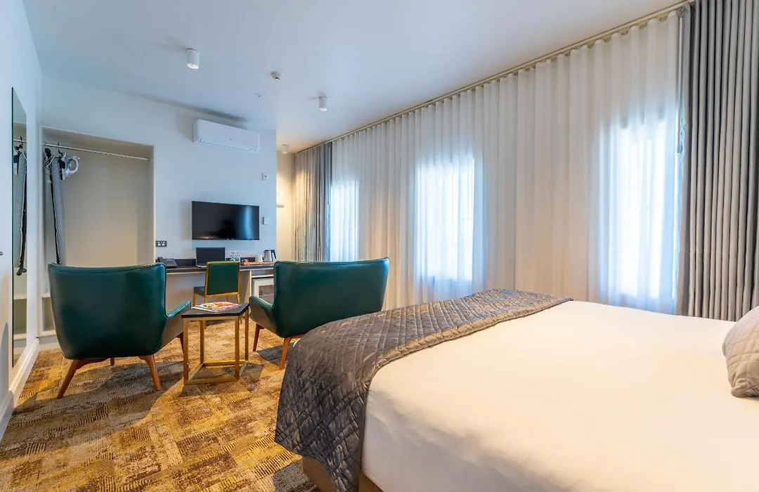 The Grosvenor Hotel-1