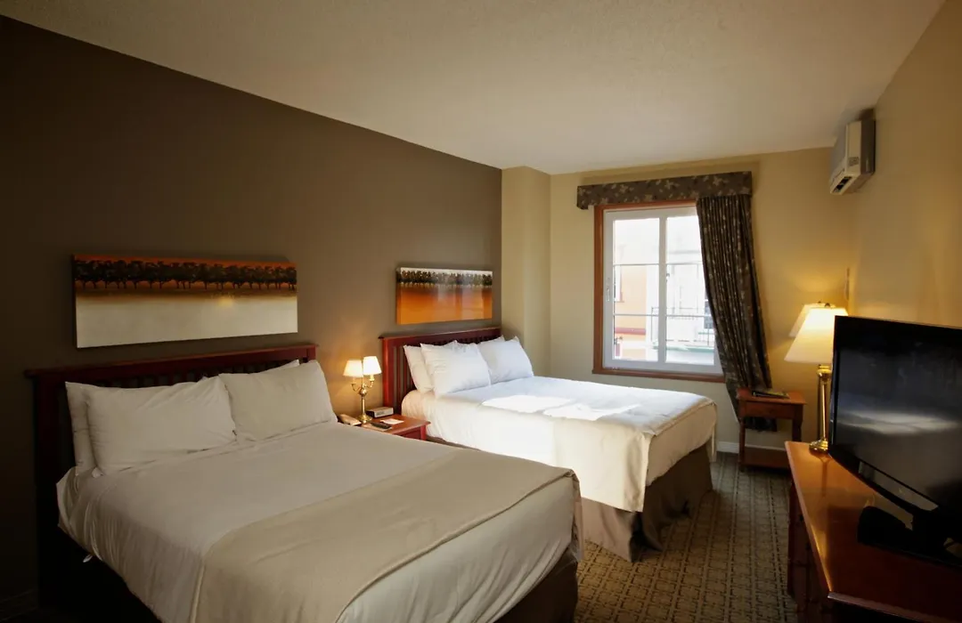 Place Saint Bernard Mont Tremblant-1