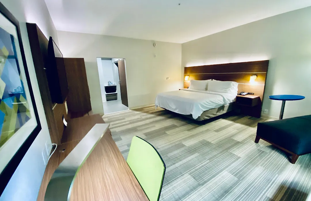 Holiday Inn Express & Suites Pineville-Alexandria Area-1