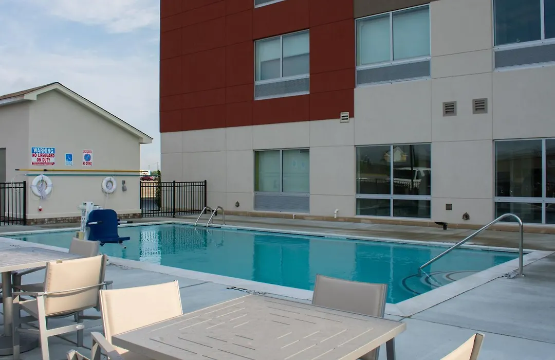 Holiday Inn Express & Suites West Memphis By Ihg-1
