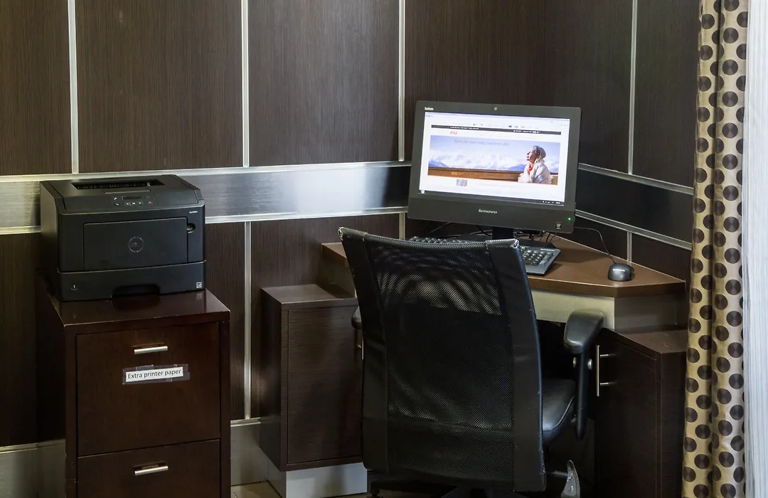 Holiday Inn Express & Suites - Oxford By Ihg-1