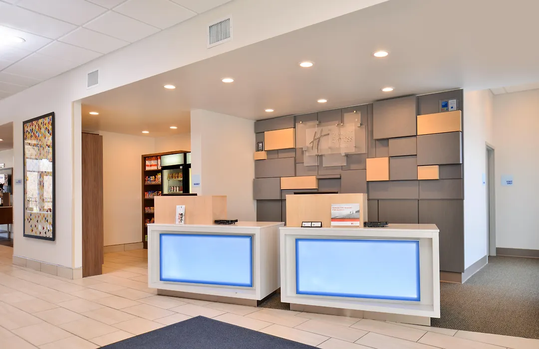 Holiday Inn Express & Suites - Southgate - Detroit Area By Ihg-1