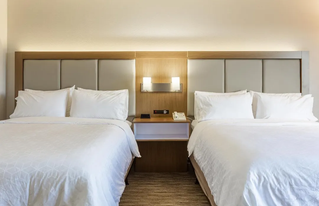 Holiday Inn Express Rockford-Loves Park By Ihg-1