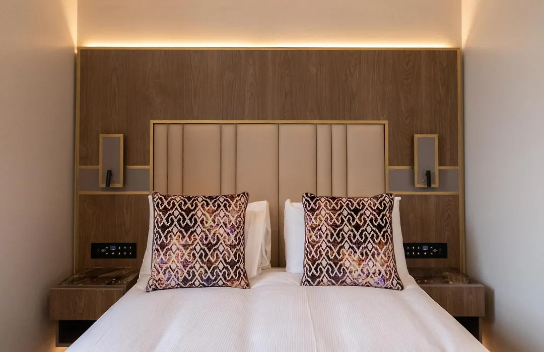 Merit Kensington Hotel-1