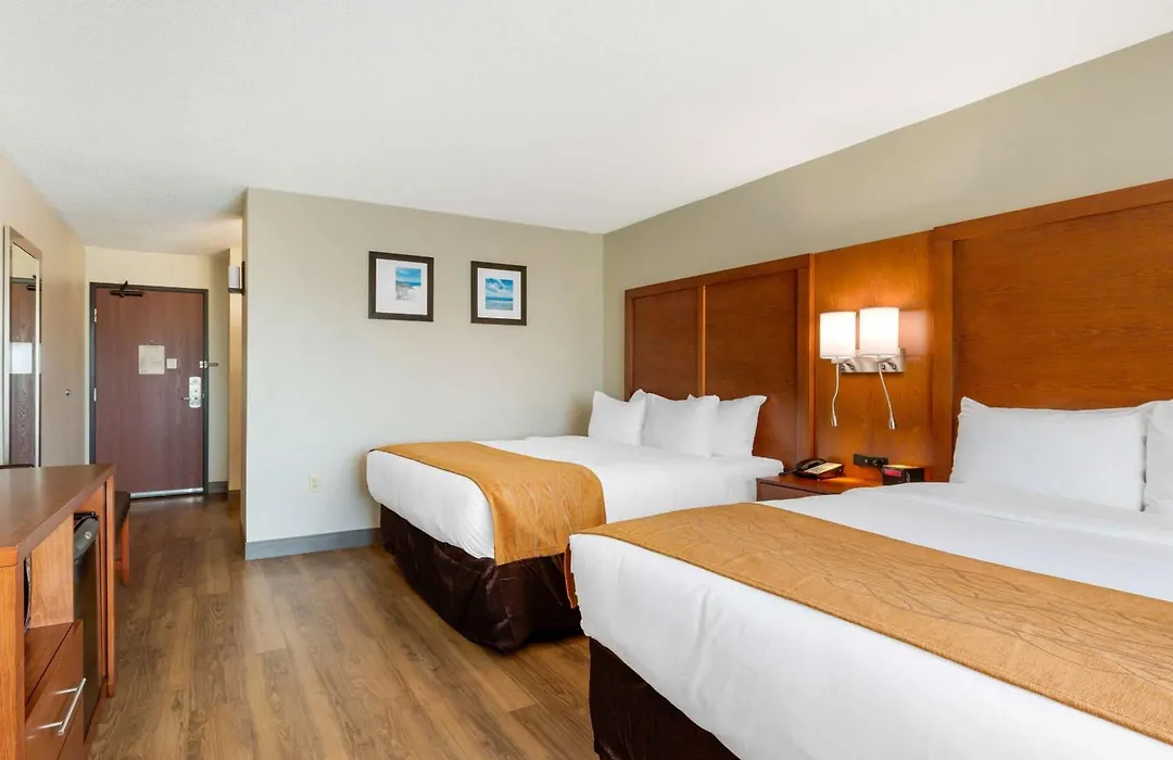 Comfort Inn & Suites Milford-1
