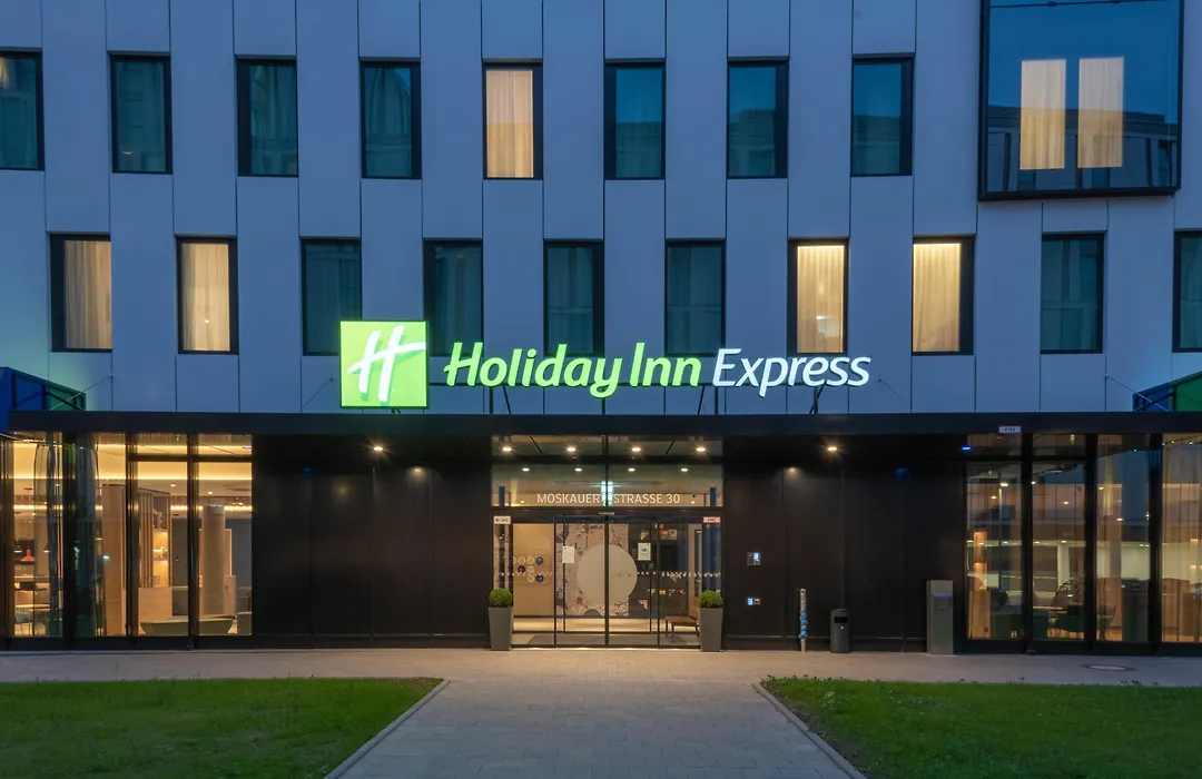 Holiday Inn Express Duesseldorf - Hauptbahnhof By Ihg-1