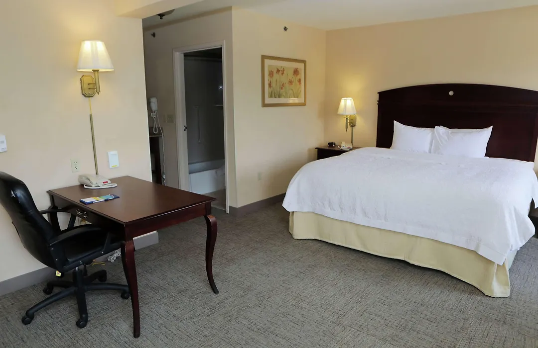 Hampton Inn By Hilton Clinton-1