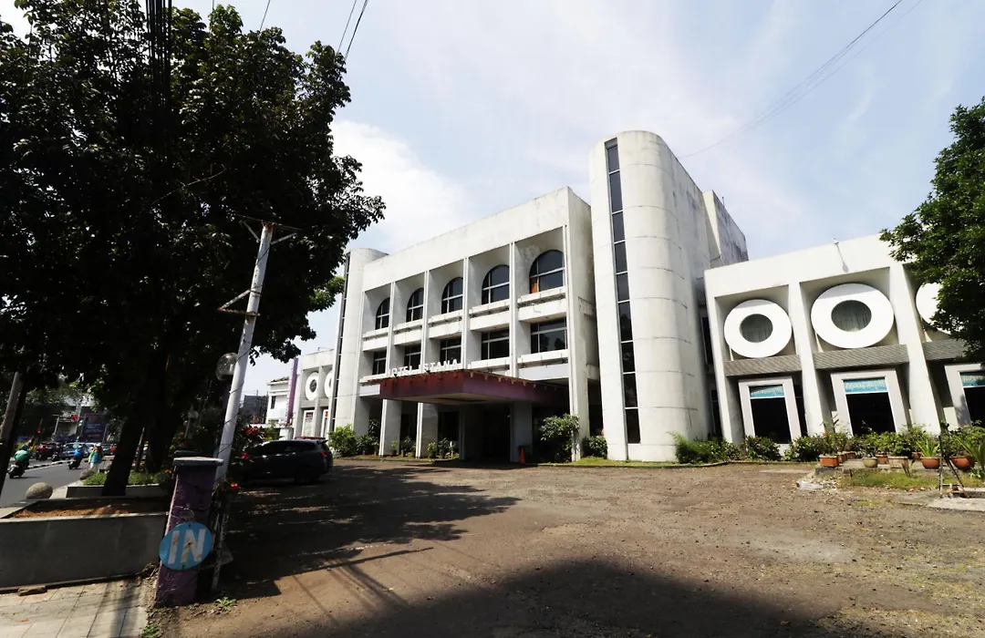 Hotel Istana-1