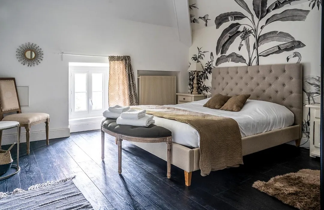 Chateau Des Ayes - Chambres & Suites-1