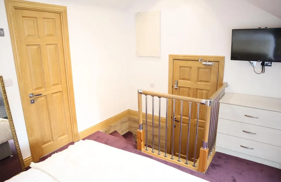 Rooms Close To Central London-1