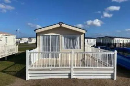Silver Sands Holiday Park-1