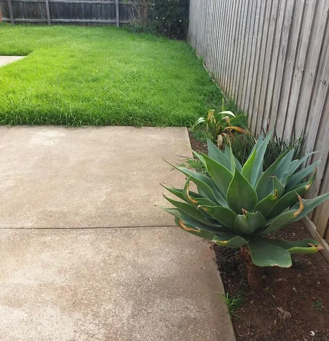 Pacific Werribee Home 25 Min Cbd Airport-1