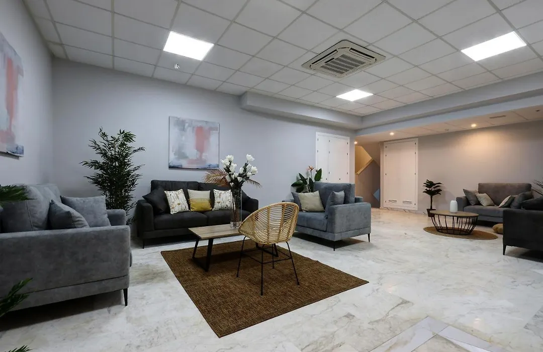 Hostal 37-1
