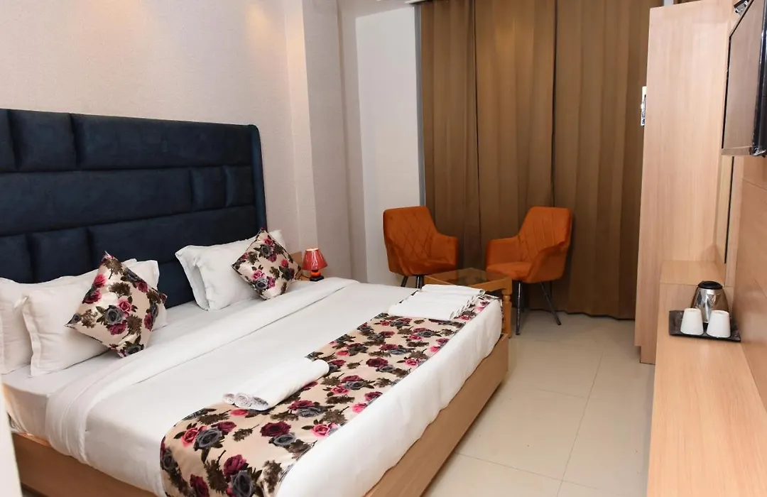 Hotel Apple Tree-1