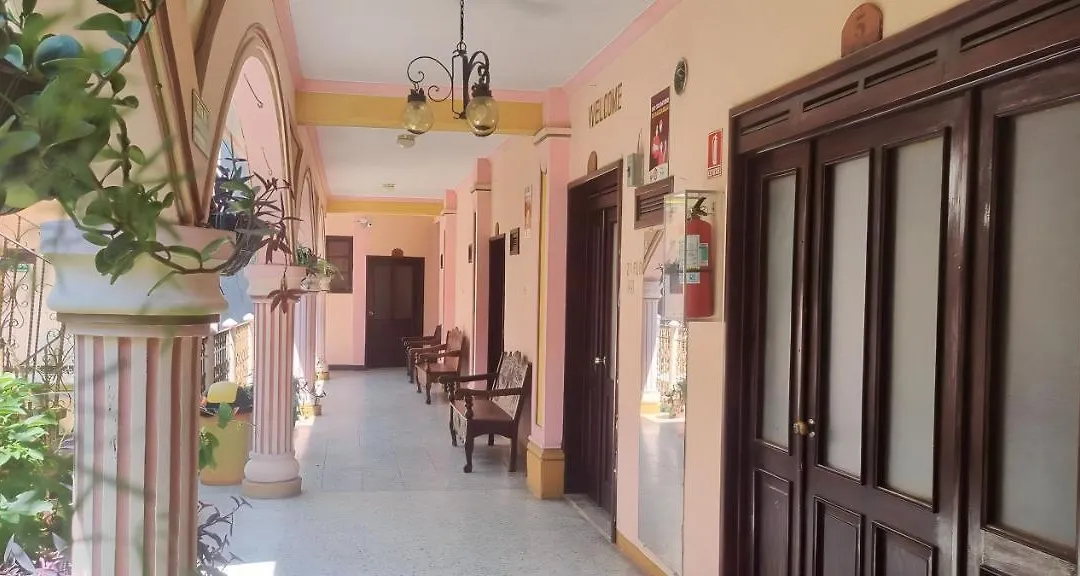 Hotel Chaparral-1