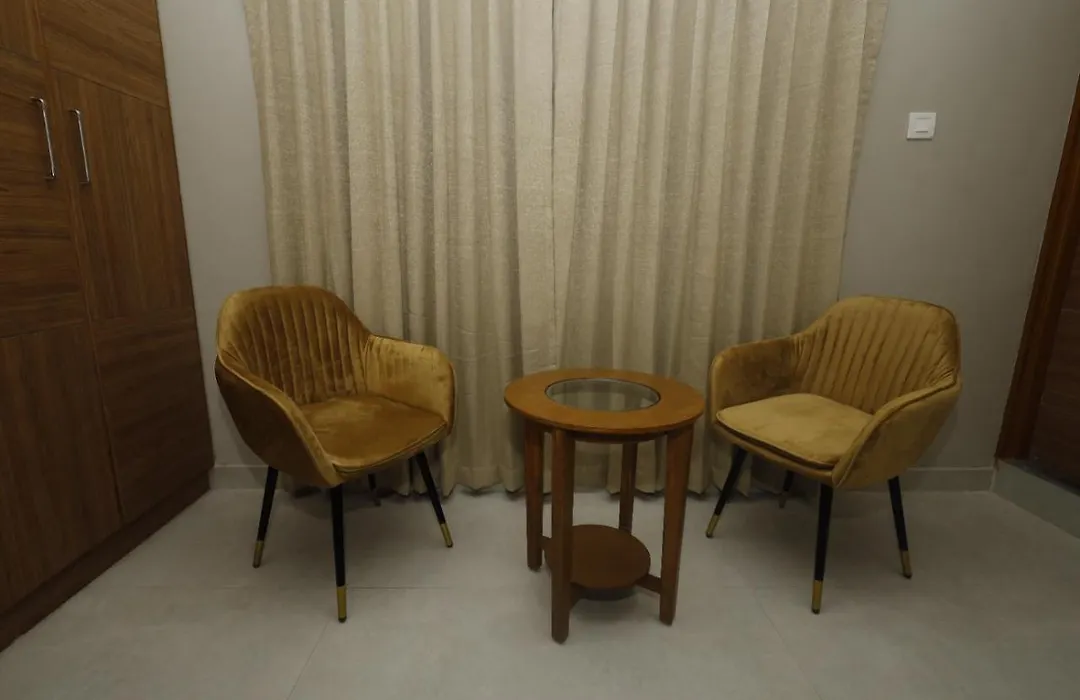 Grand Courtyard Business Hotel, Saligramam-1