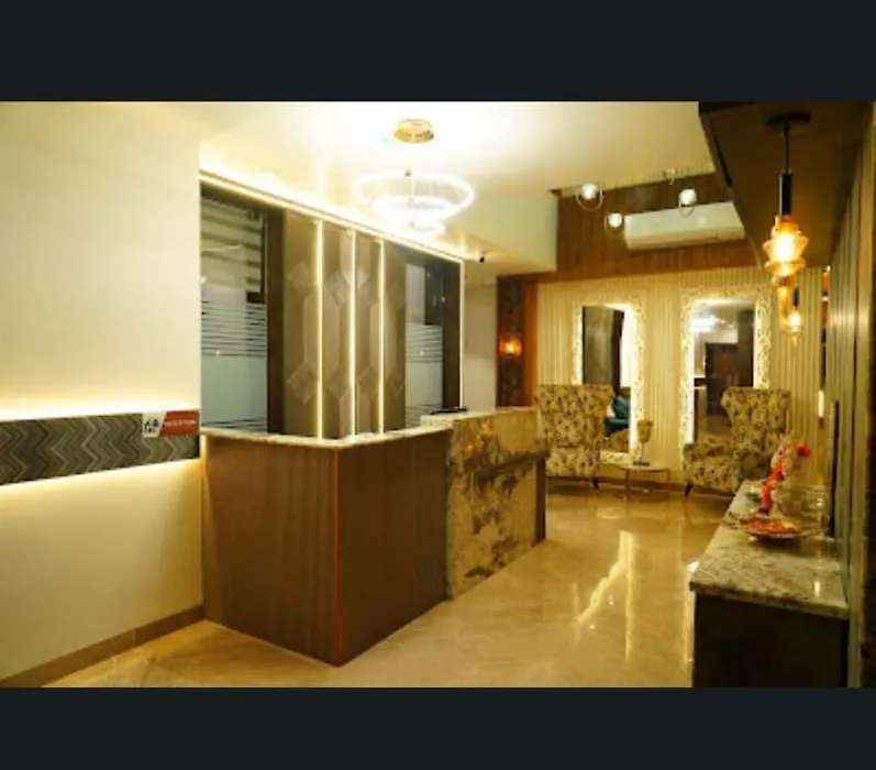 Hotel Lavish Inn-1