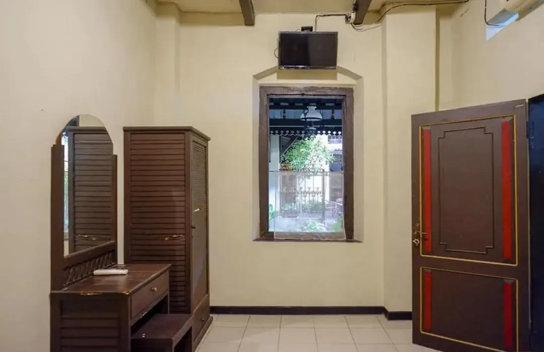 Cakra Homestay Solo Mitra Reddoorz-1