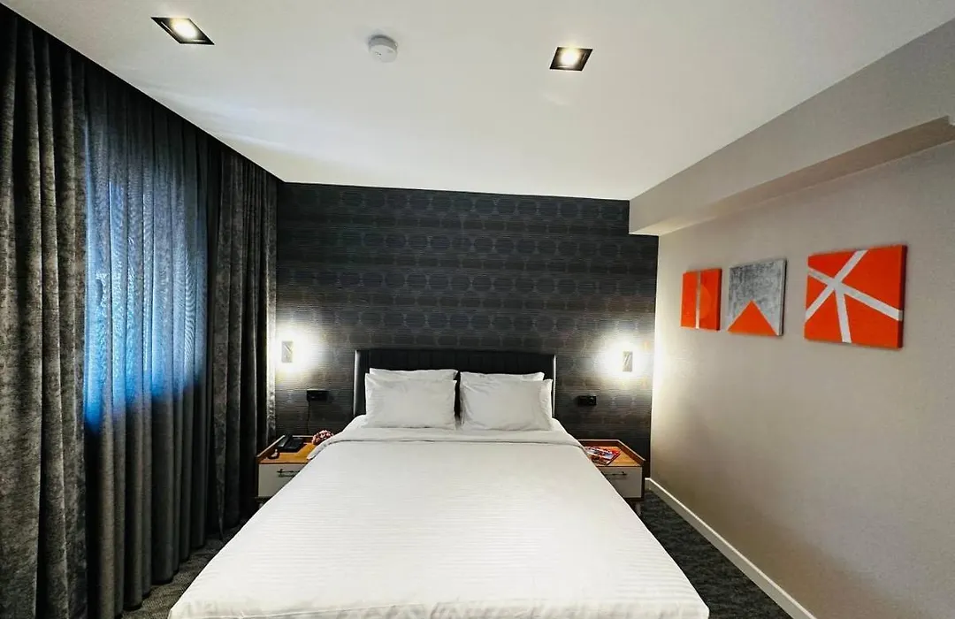 Rexee Hotel-1