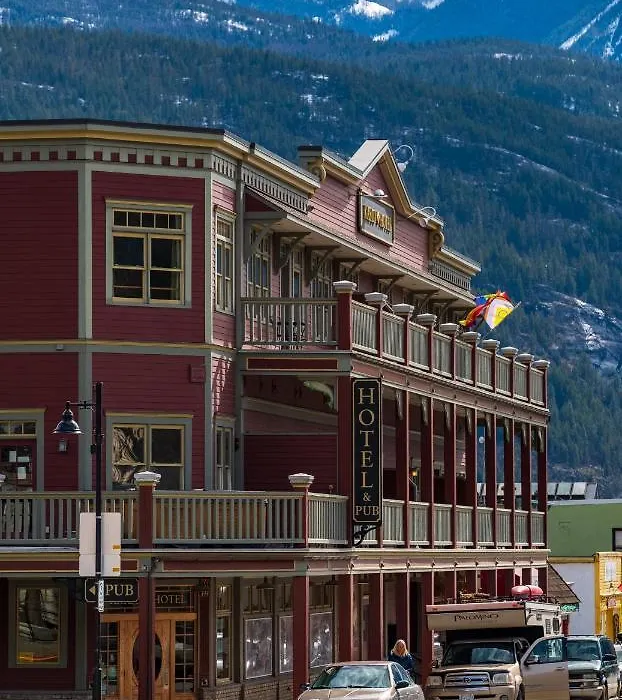 Kaslo Hotel-1